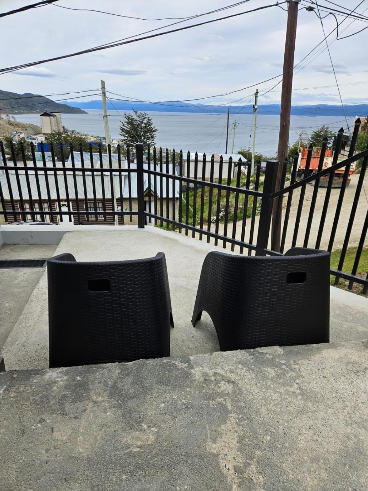 Dpto Amplio Con Vista A La Bahia Lejlighed Ushuaia Eksteriør billede